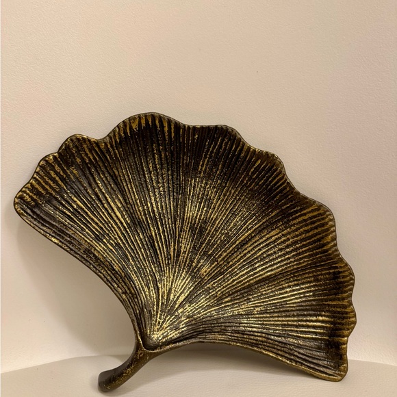 Bronze Metal Gingko Leaf Trinket Dish - Picture 5 of 7